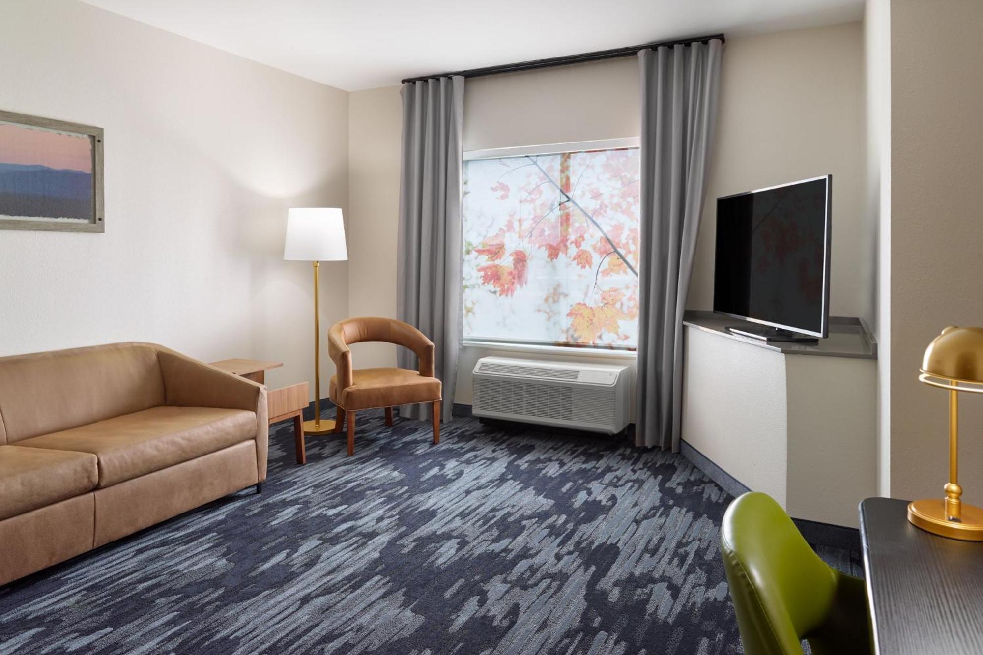 Fairfield & Atlanta Hotel 3*